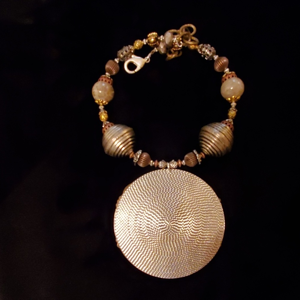 Necklace - Picture 2 of 2